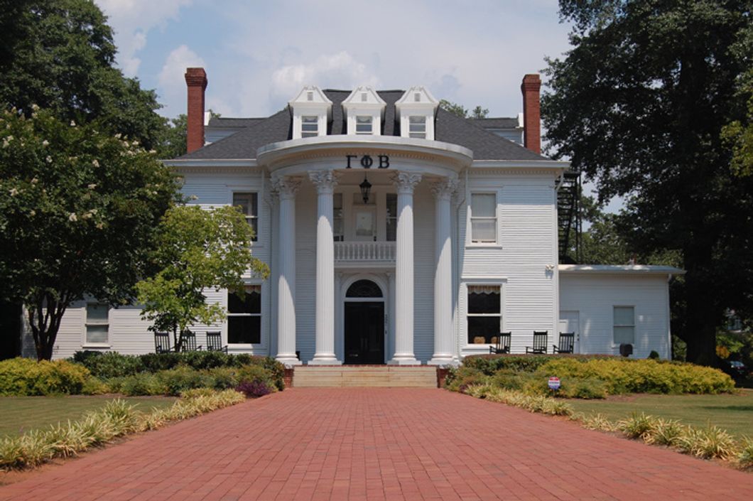 8 Things You Learn Living In A Sorority House