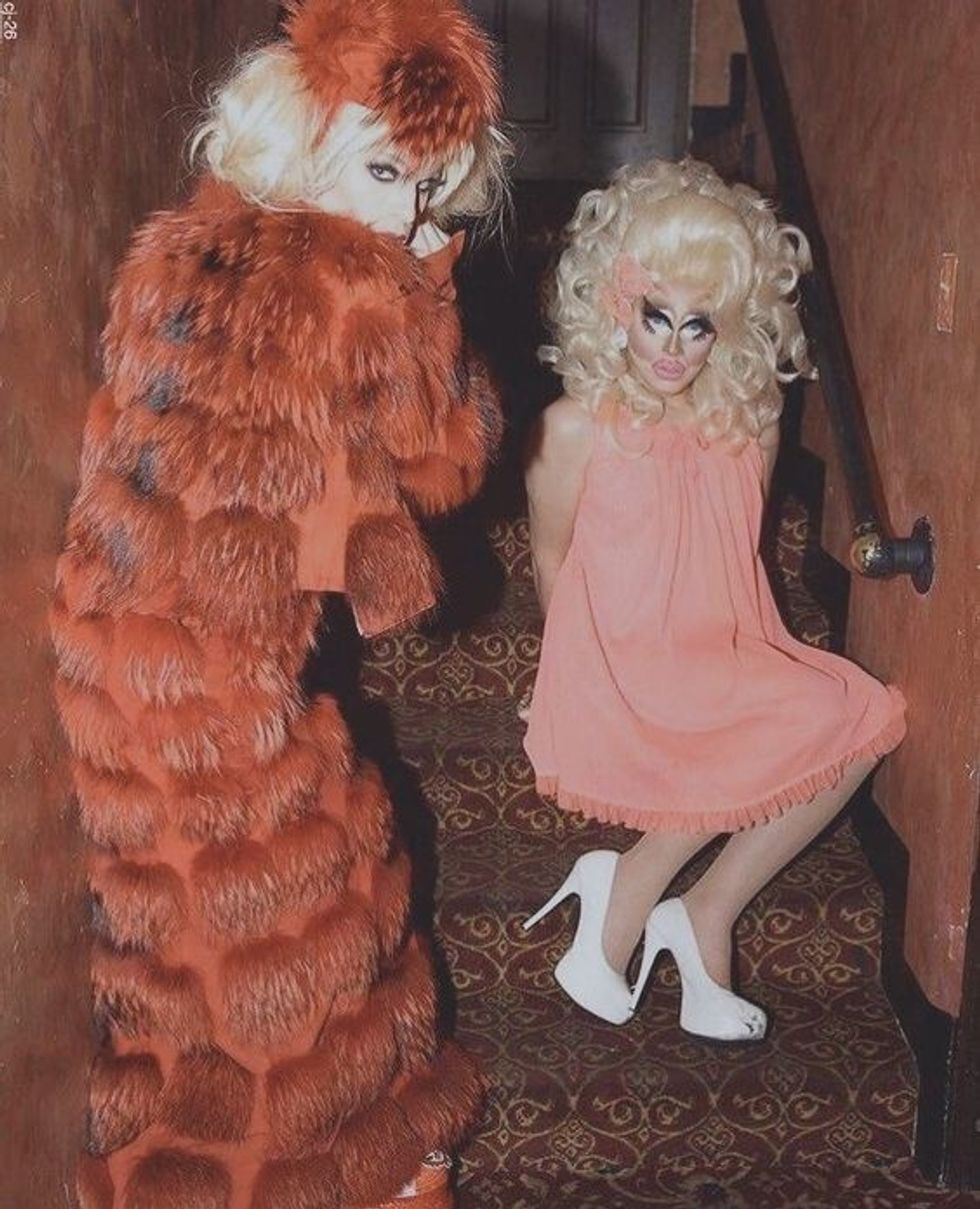 Ayollar qamoqxonasi porno film onlayn