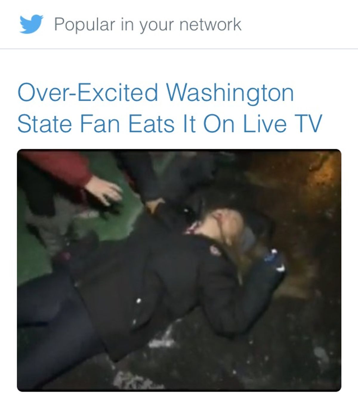Tweet referencing to a Washington State fan eating ice on live TV
