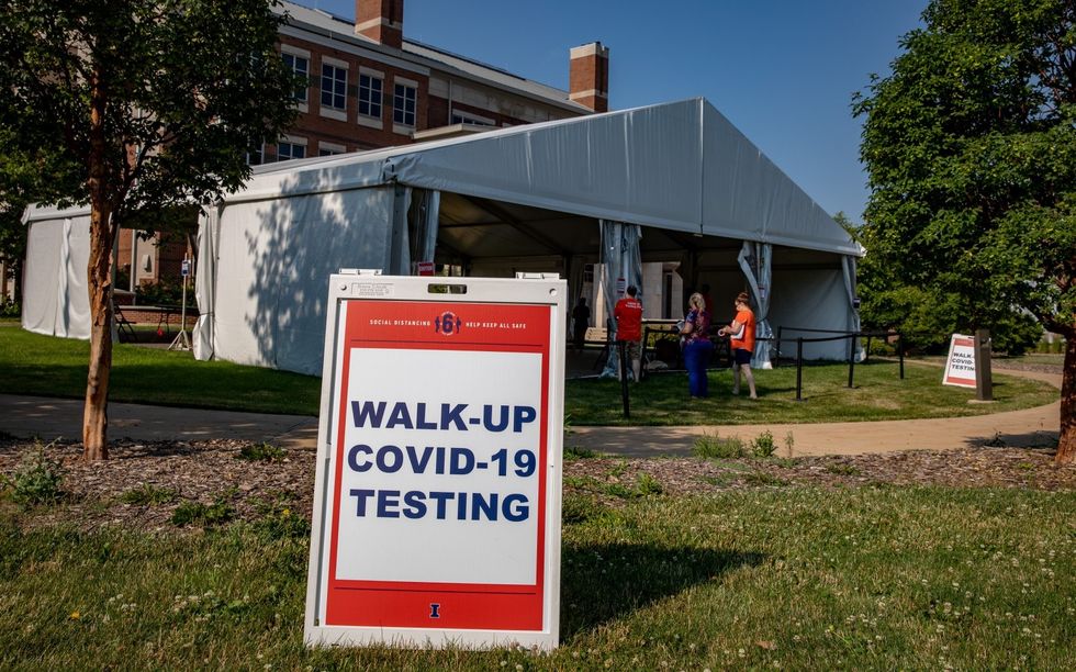 Walk up testing tent at UIUC
